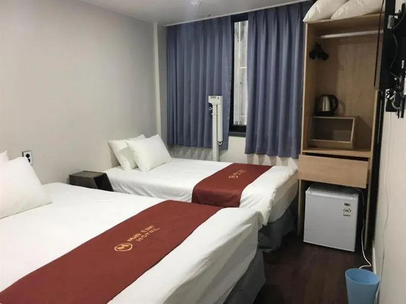 Hotel Mayone Seoul 2*,